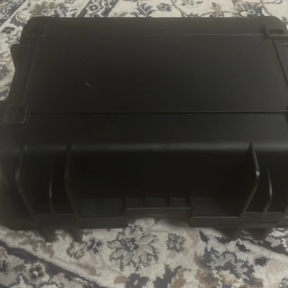 INVICTA Watch storage case. New! Never used store 8 watches safely and carefully - Picture 7 of 10